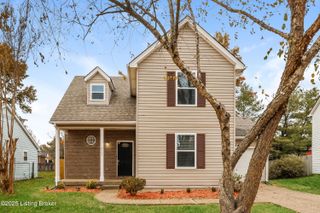 8007 Apple Valley Dr, Louisville, KY 40228