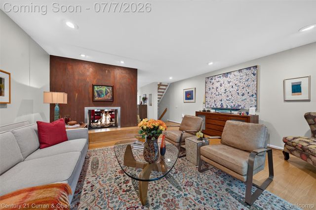 1148 Hillpointe Circle 74, Bloomfield Charter Township, MI 48304