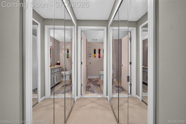 1148 Hillpointe Circle 74, Bloomfield Charter Township, MI 48304