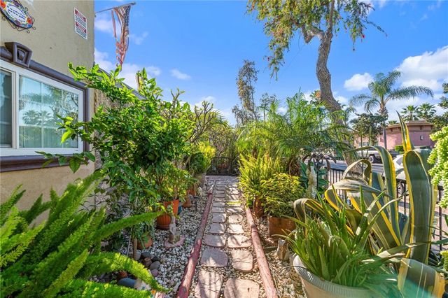 2166 W Alameda Avenue, Anaheim, CA 92801