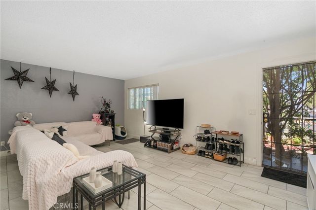 2166 W Alameda Avenue, Anaheim, CA 92801