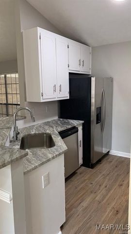 536 HOLLOW WOOD Road, Montgomery, AL 36109