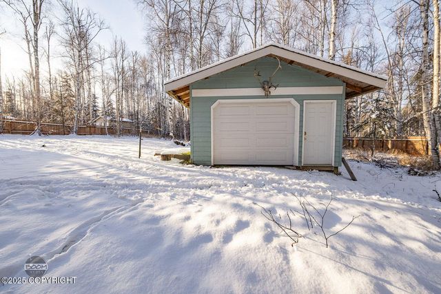 2195 W Carlsbad Place, Wasilla, AK 99654