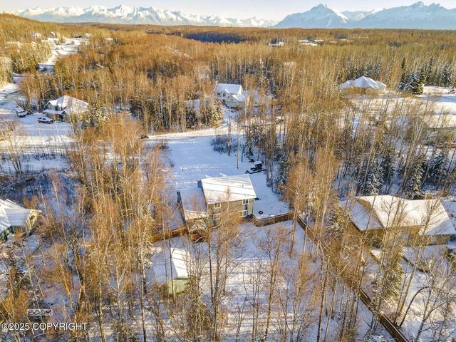 2195 W Carlsbad Place, Wasilla, AK 99654