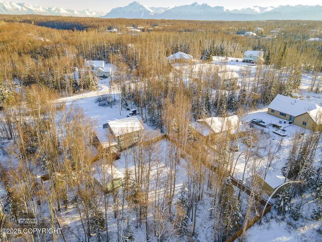 2195 W Carlsbad Place, Wasilla, AK 99654