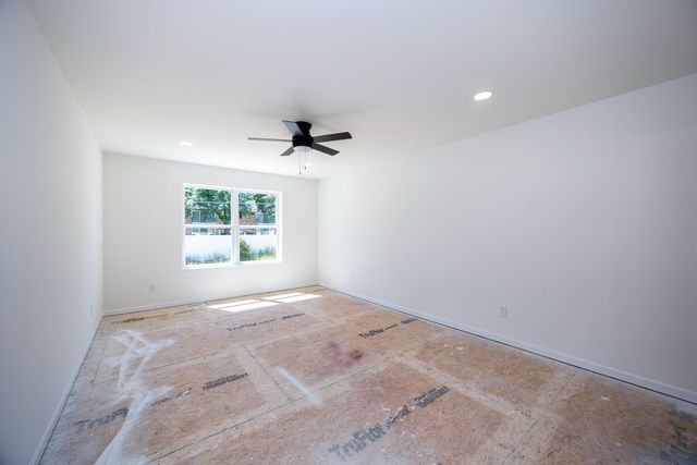 20209 Sunset Street, Livonia, MI 48152