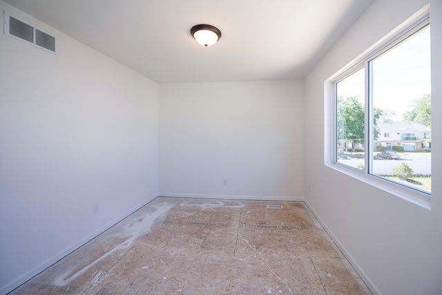 20209 Sunset Street, Livonia, MI 48152