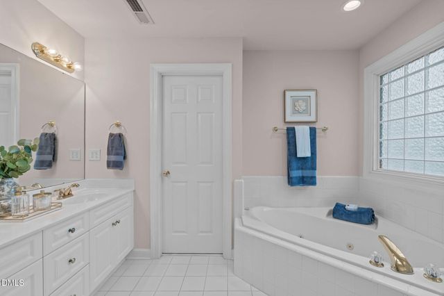 1121 Capitata Crossing, Apex, NC 27502