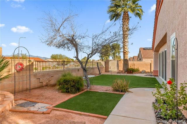 3017 Carefree Drive, Bullhead City, AZ 86442