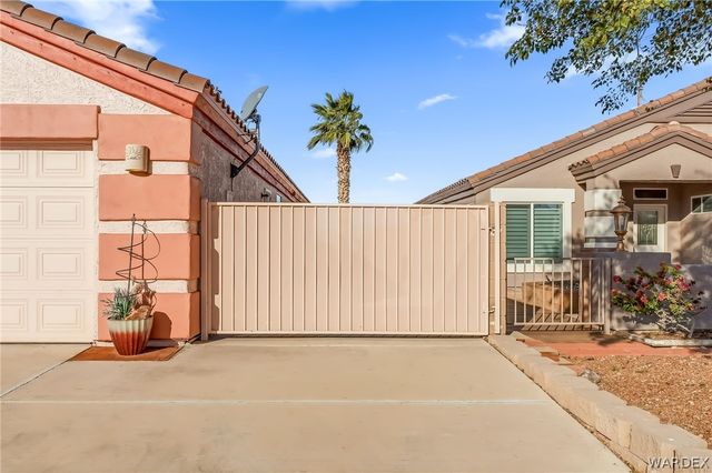3017 Carefree Drive, Bullhead City, AZ 86442