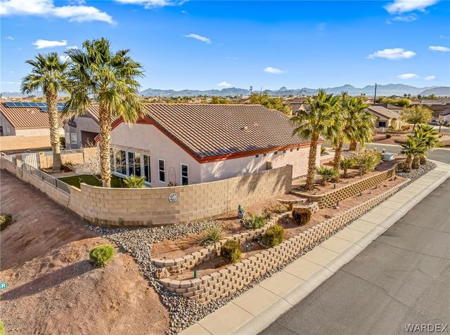3017 Carefree Drive, Bullhead City, AZ 86442