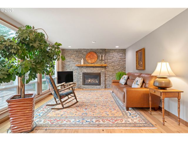 14653 Nw FORESTEL Loop, Beaverton, OR 97006