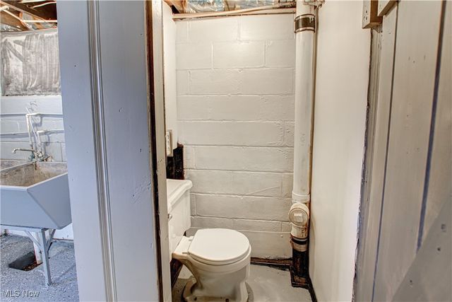 5208 Clement Avenue, Maple Heights, OH 44137