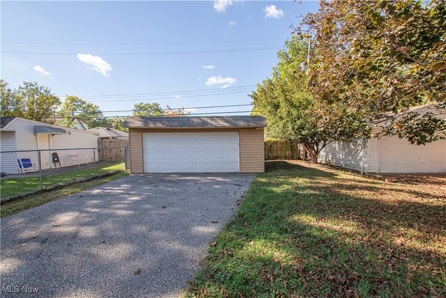 5208 Clement Avenue, Maple Heights, OH 44137