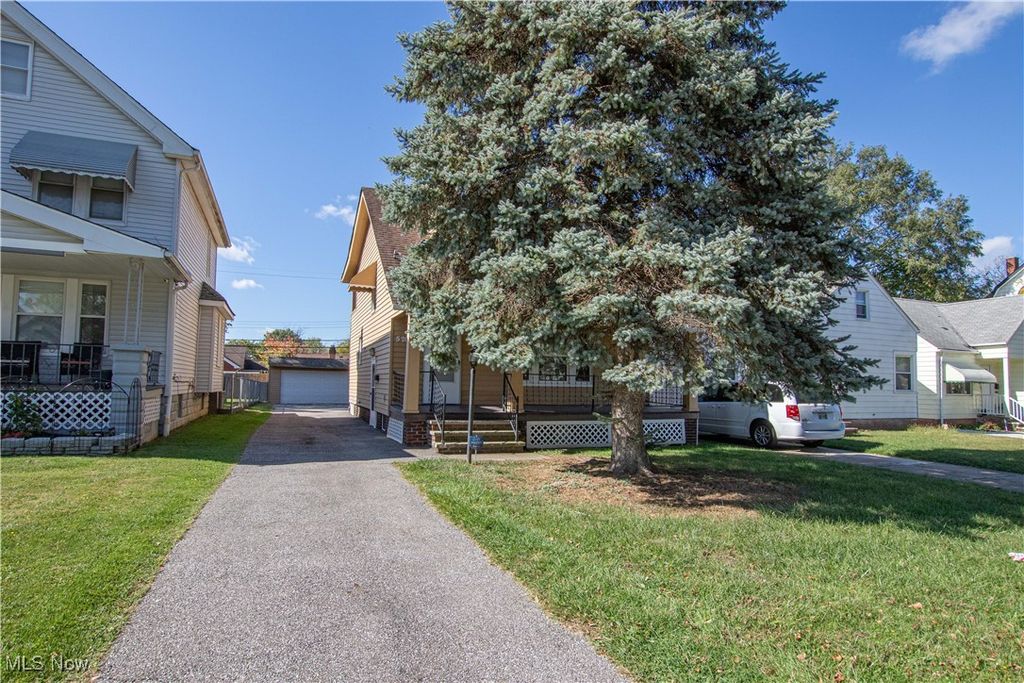 5208 Clement Avenue, Maple Heights, OH 44137