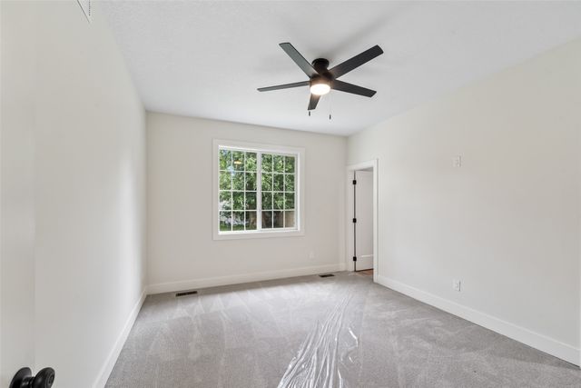 641 12th Street, West Des Moines, IA 50265