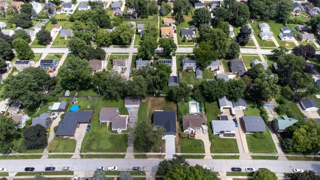 641 12th Street, West Des Moines, IA 50265