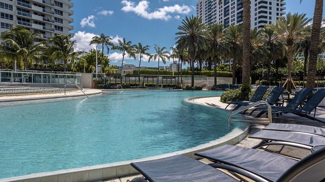 1500 Bay Rd 1550S, Miami Beach, FL 33139