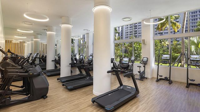 1500 Bay Rd 1550S, Miami Beach, FL 33139