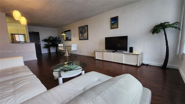 1500 Bay Rd 1550S, Miami Beach, FL 33139