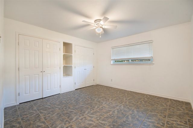 7712 Royal Lane 209, Dallas, TX 75230