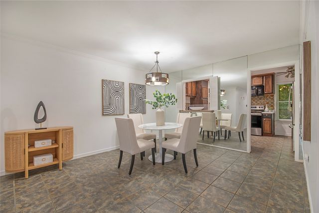 7712 Royal Lane 209, Dallas, TX 75230