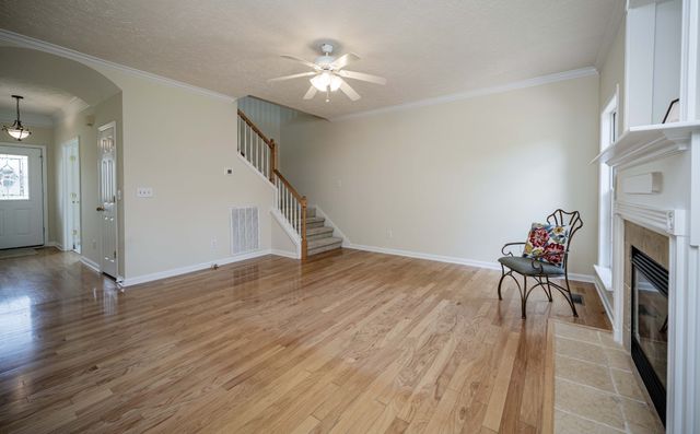 7011 Buffalo Dr, La Vergne, TN 37086