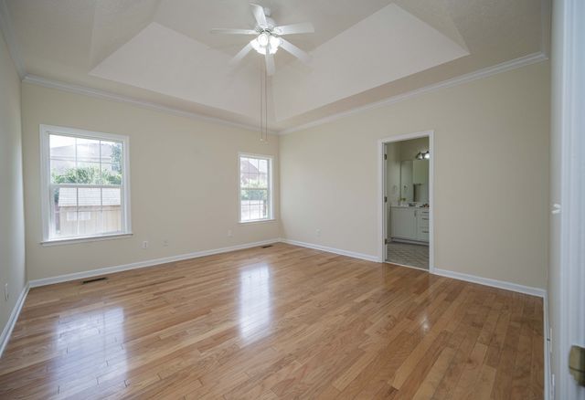 7011 Buffalo Dr, La Vergne, TN 37086