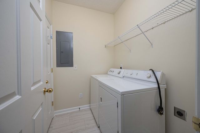 7011 Buffalo Dr, La Vergne, TN 37086