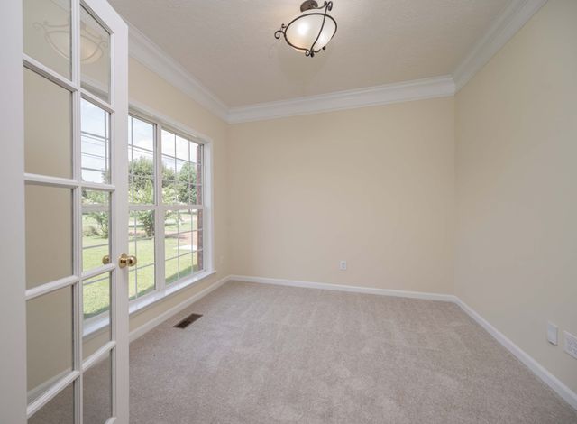 7011 Buffalo Dr, La Vergne, TN 37086