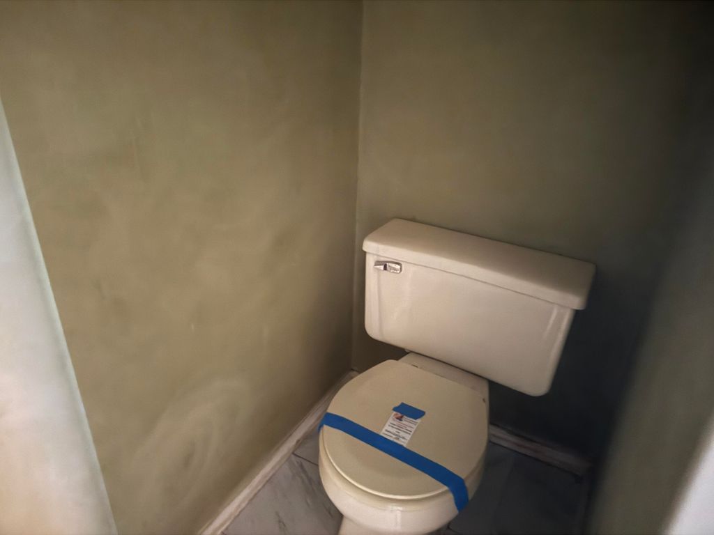 Image 13 of property listing at 132 V-Hill Road, Edgewood, NM 87015