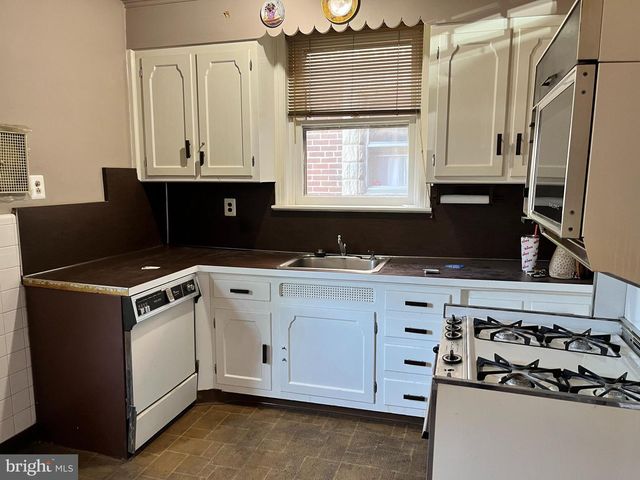 6930 LARGE ST, Philadelphia, PA 19149