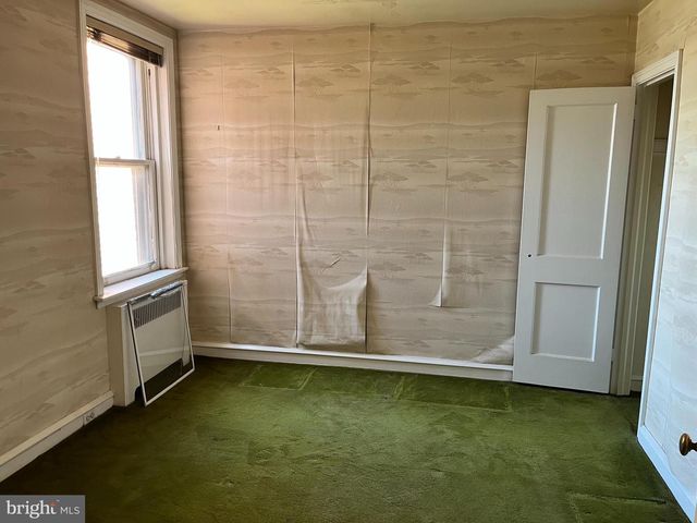 6930 LARGE ST, Philadelphia, PA 19149