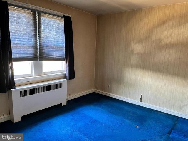 6930 LARGE ST, Philadelphia, PA 19149