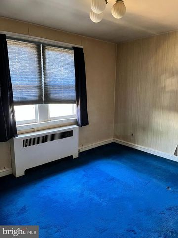 6930 LARGE ST, Philadelphia, PA 19149