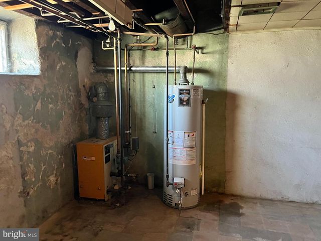 6930 LARGE ST, Philadelphia, PA 19149