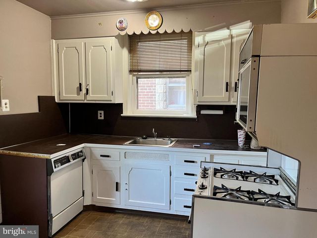 6930 LARGE ST, Philadelphia, PA 19149