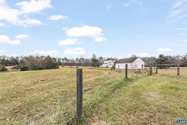 2037 N BOSTON RD, Troy, VA 22974