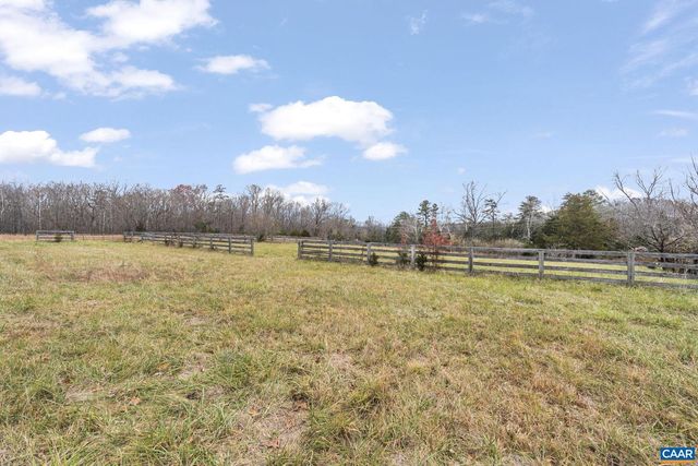 2037 N BOSTON RD, Troy, VA 22974