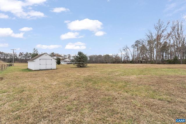 2037 N BOSTON RD, Troy, VA 22974