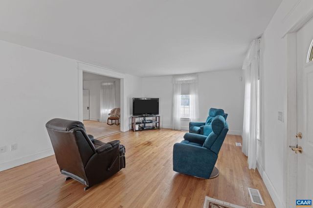 2037 N BOSTON RD, Troy, VA 22974