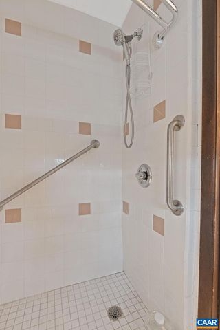 2037 N BOSTON RD, Troy, VA 22974