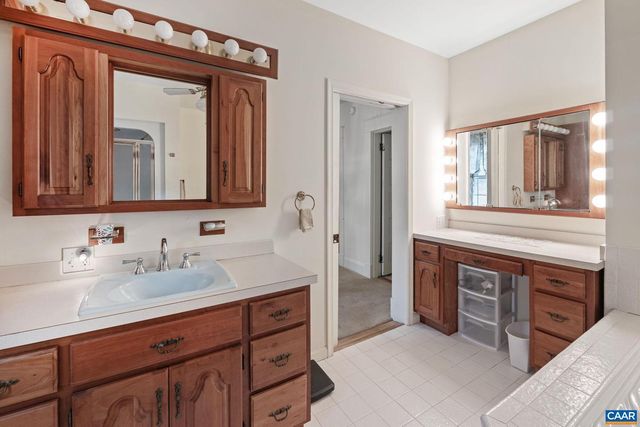 2037 N BOSTON RD, Troy, VA 22974