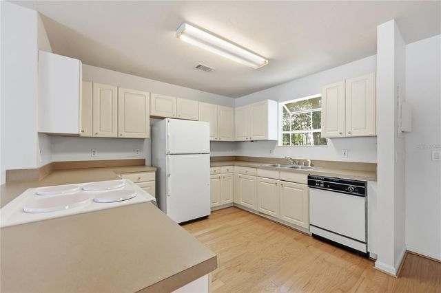 5254 SW 97TH DRIVE, Gainesville, FL 32608