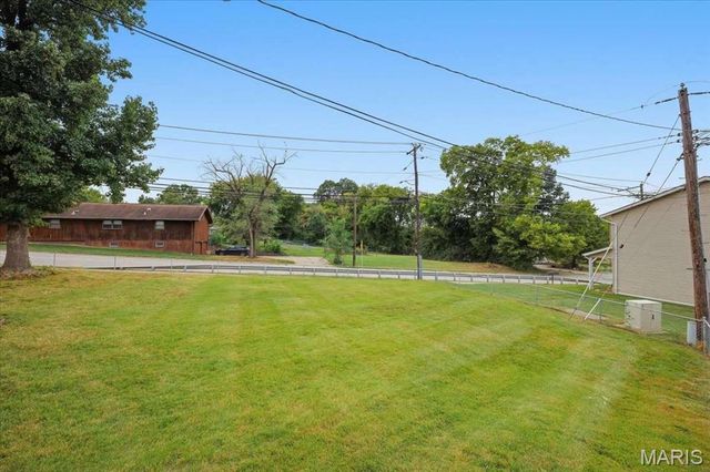 637 Norma Drive, St Charles, MO 63301