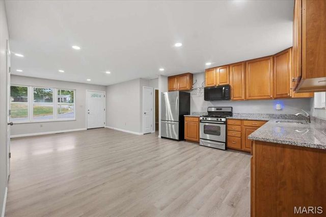 637 Norma Drive, St Charles, MO 63301