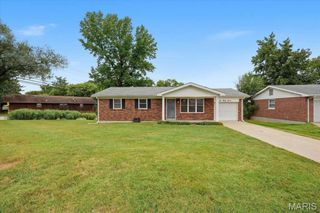 637 Norma Drive, St Charles, MO 63301