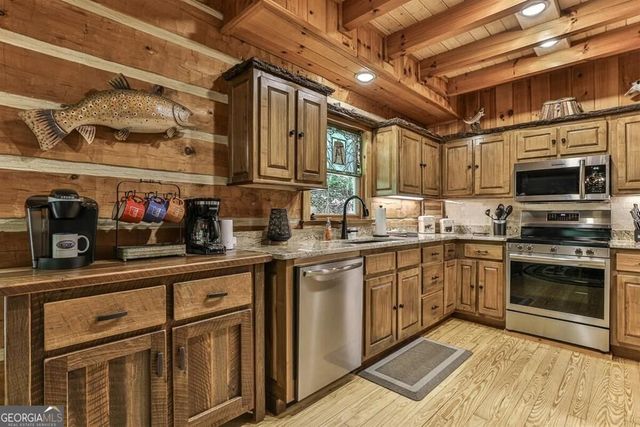 325 Whitewater Falls Trail, Ellijay, GA 30540