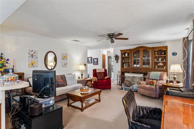 10739 DRUMMOND ROAD, Tampa, FL 33615