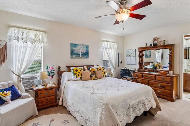 10739 DRUMMOND ROAD, Tampa, FL 33615